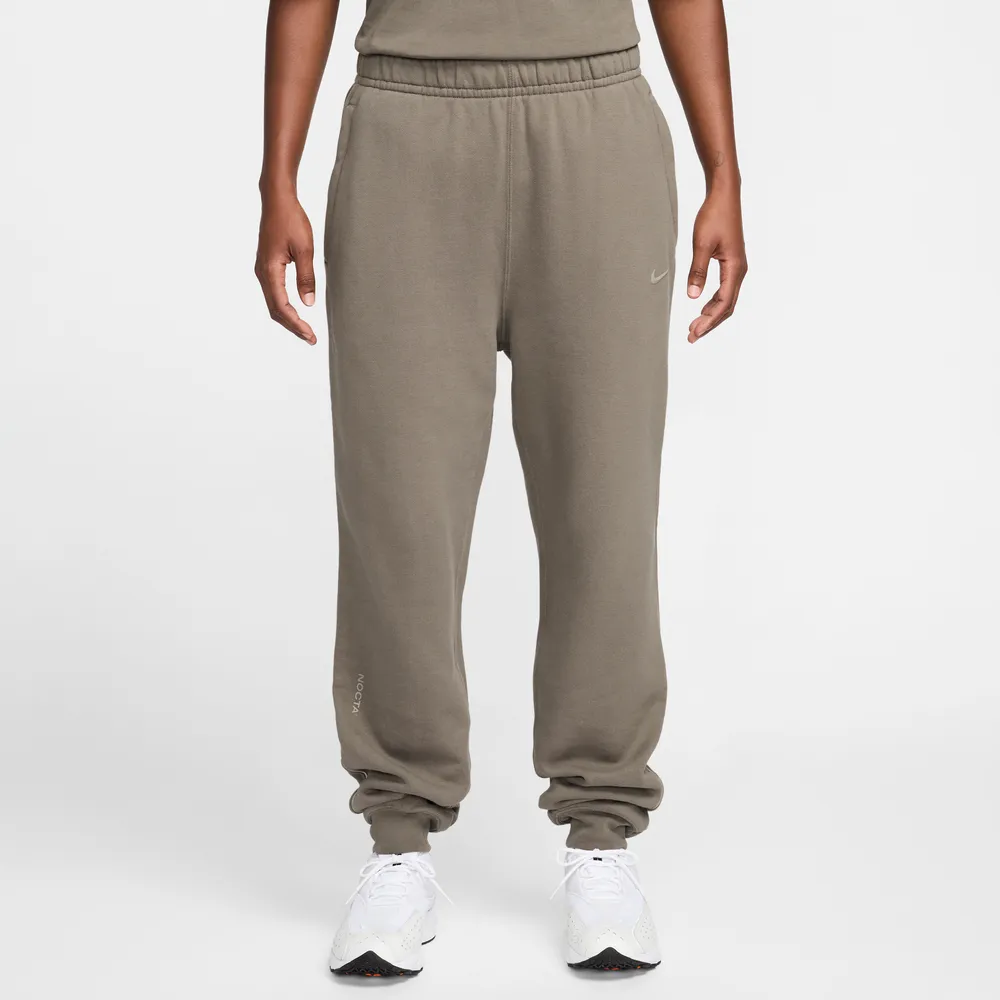 6F6156_NOCTA-x-Nike-Fleece-Joggers_BROWN-GREY_FN7661-040_img2