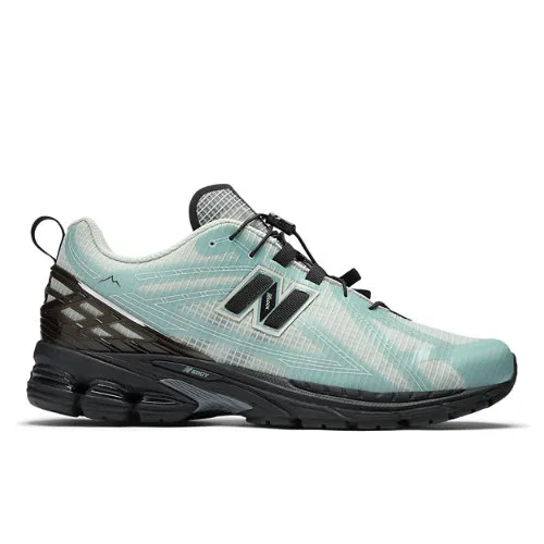 A3C7C3_CAYL-x-New-Balance-1906R_FLOATING-BLUE_M1906RAY_img0