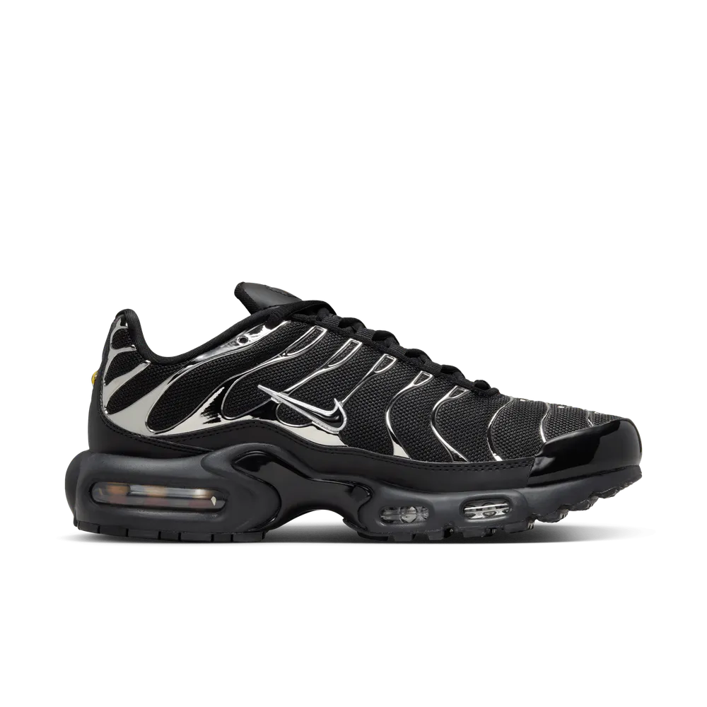 1C1C1C_Nike-Air-Max-Plus_BLACK-METALLIC-SILVER_HJ9743-001_img3