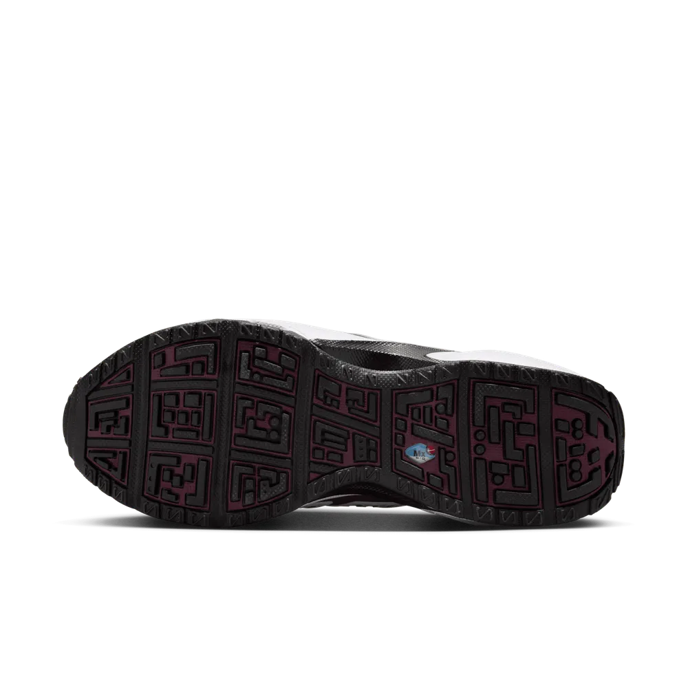 472032_Nike-Air-Max-SNDR_NIGHT-MAROON_FZ2068-002_img1