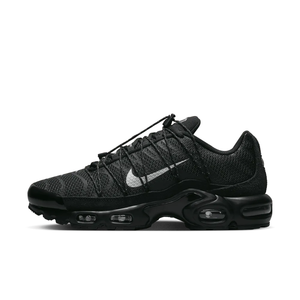 131A19_Nike-Air-Max-Plus-Utility_BLACK-METALLIC-SILVER_FD0670-001_img0