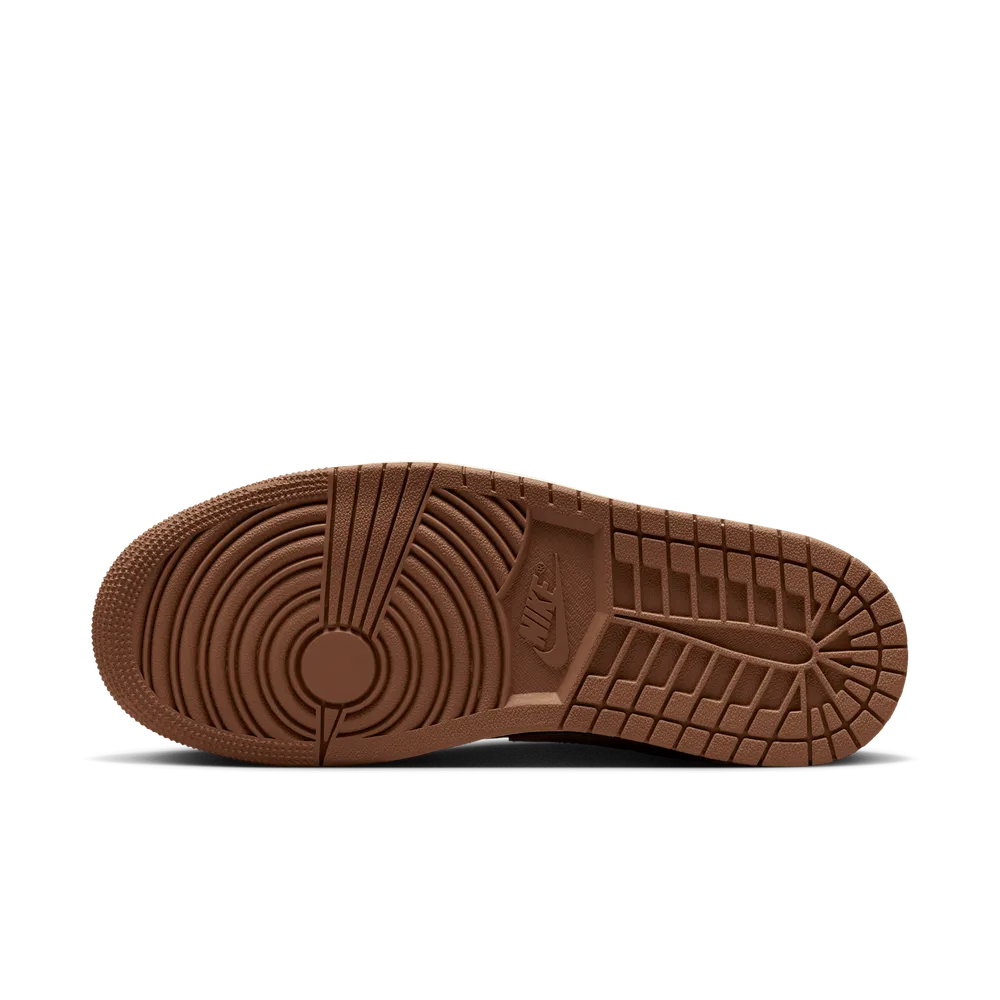 7B4226_Air-Jordan-1-Low_ARCHAEO-BROWN_DC0774-021_img2