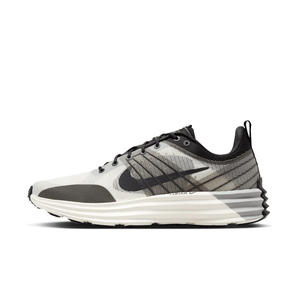 000000_Nike-Lunar-Roam_SUMMIT-WHITE-BLACK_DV2440-102_img0