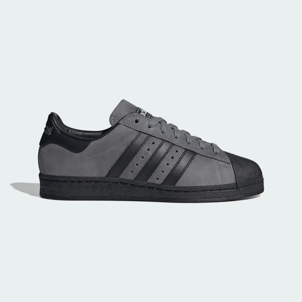 88888A_Adidas-Superstar-82_BLACK-GREY_IG9270_img0
