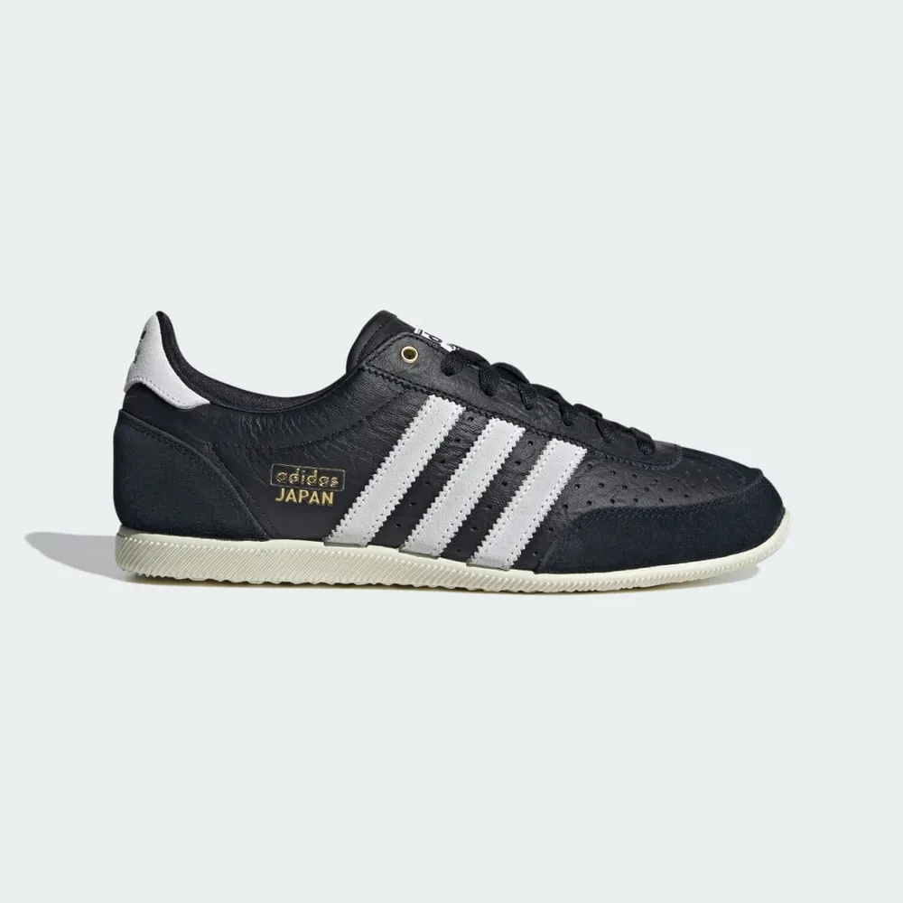 000000_Adidas-Japan_CORE-BLACK-CLOUD-WHITE_IH5490_img0