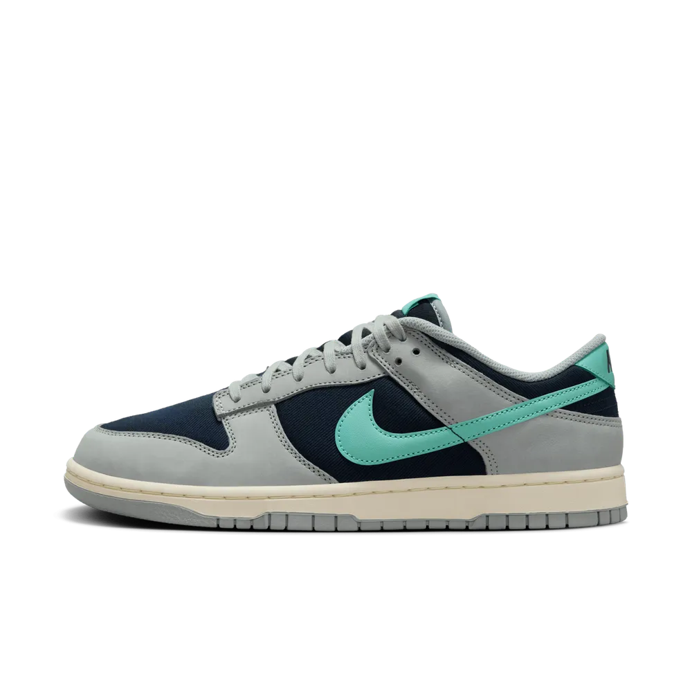 131E32_Nike-Dunk-Low_DARK-OBSIDIAN-GREEN-FROST_FB8895-001_img0