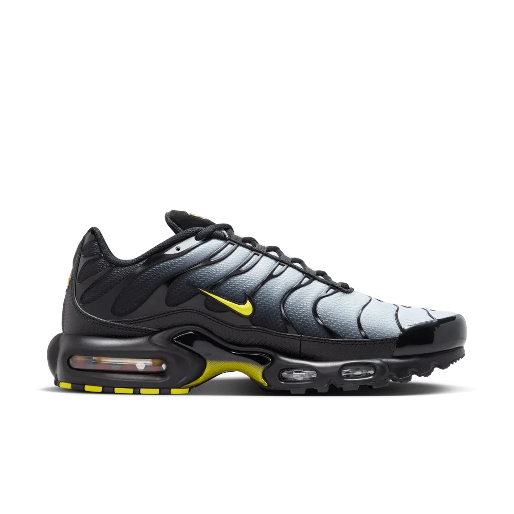 A6AFB9_Nike-Air-Max-Plus_WOLF-GREY_DM0032-012_img3