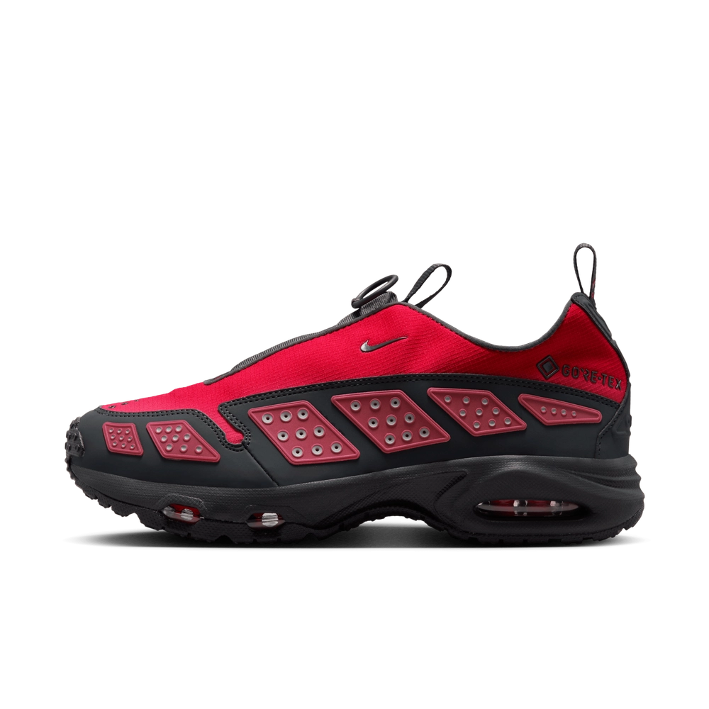 D10830_Nike-Air-Max-SNDR-Gore-Tex_FIRE-RED_FZ4238-800_img0
