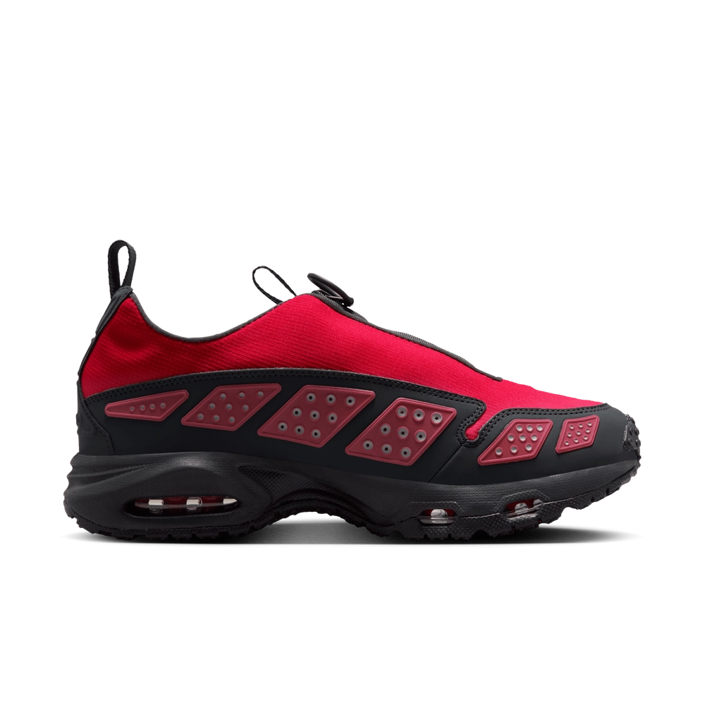 D10830_Nike-Air-Max-SNDR-Gore-Tex_FIRE-RED_FZ4238-800_img2