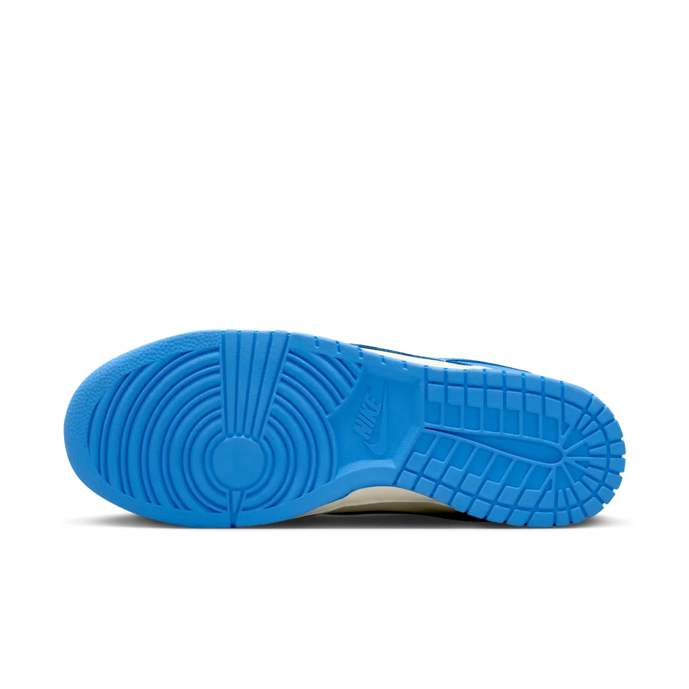 48A1E5_Nike-Dunk-Low_UNIVERSITY-BLUE_DV0833-113_img1