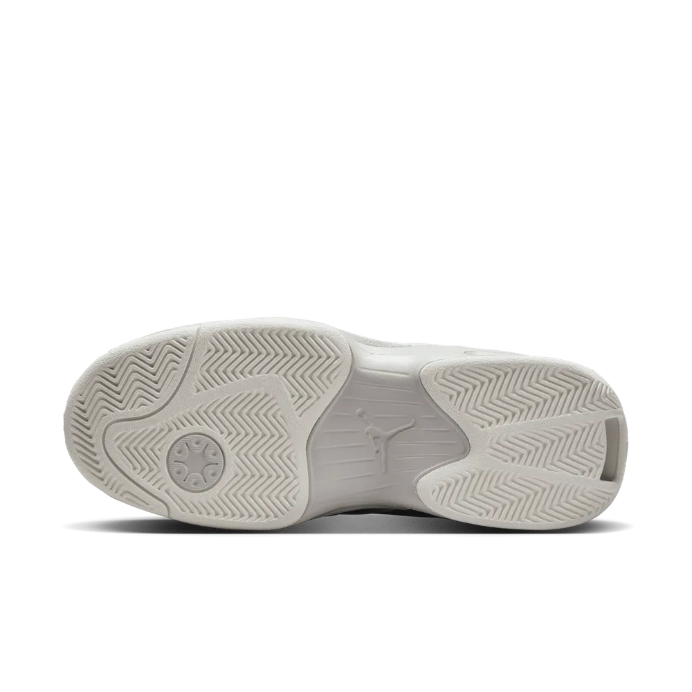 A7A3A0_Air-Jordan-Max-Aura-6-WMNS_SAIL_FQ7943-101_img2