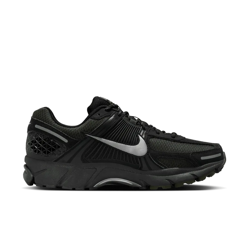 000000_Nike-Zoom-Vomero-5_BLACK-SEQUOIA_HV2527-001_img3