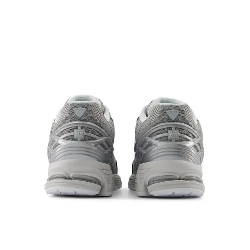 C2C6CA_New-Balance-1906W_WHITE-SILVER_U1906WFE_img3