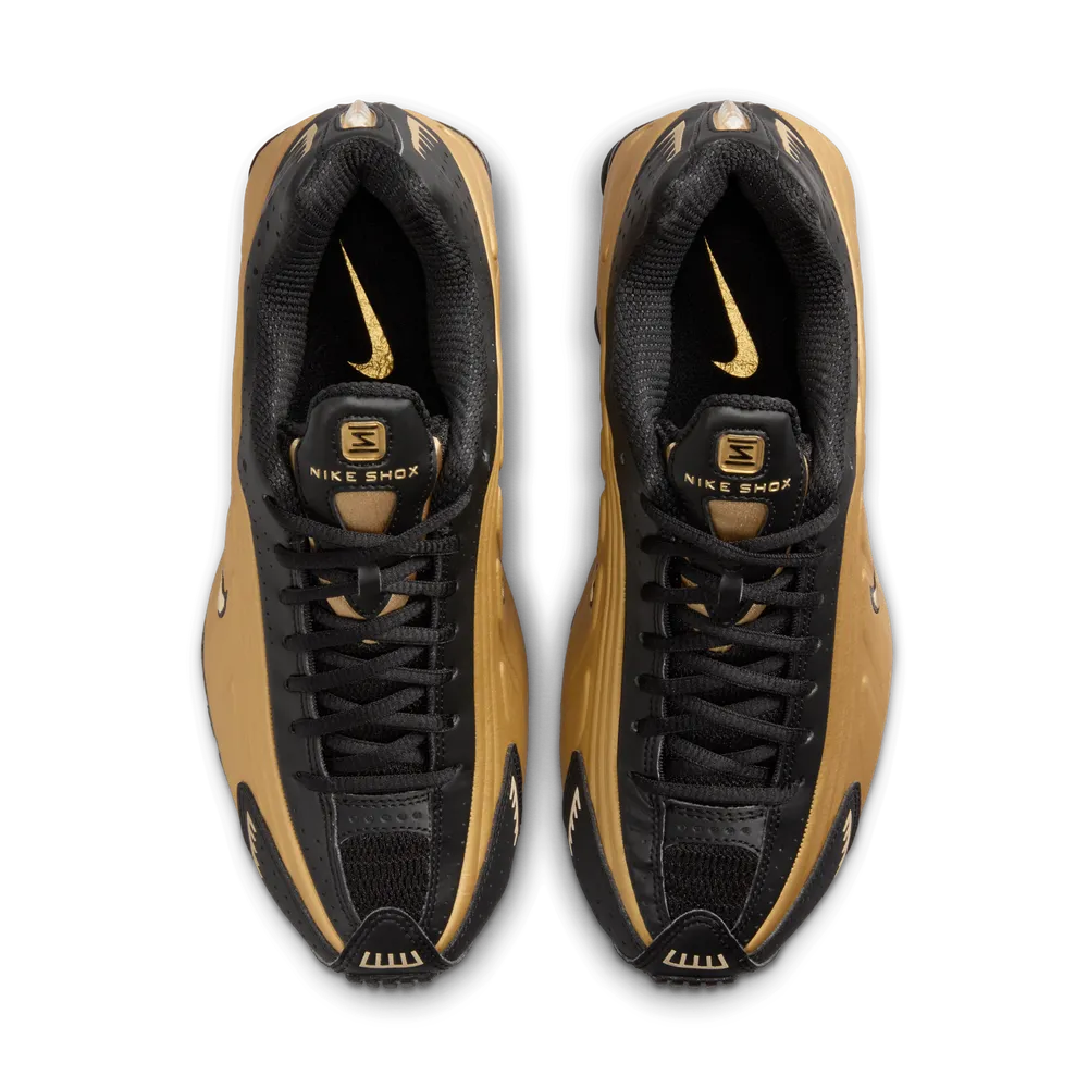 98733B_Nike-Shox-R4_BLACK-METALLIC-GOLD_AR3565-005_img3