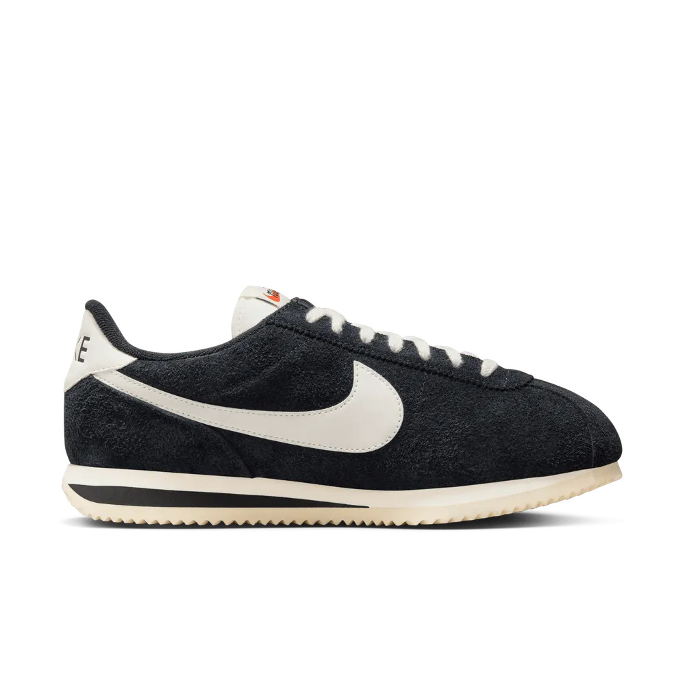 000000_Nike-Cortez-Vintage_BLACK-SUEDE_FJ2530-001_img2