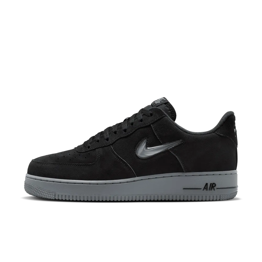 000000_Nike-Air-Force-1-Low_BLACK-SUEDE_HQ3827-002_img1