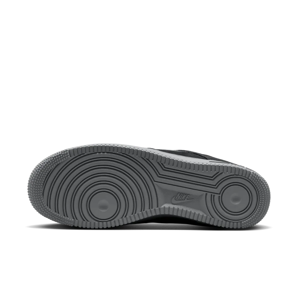 000000_Nike-Air-Force-1-Low_BLACK-SUEDE_HQ3827-002_img2