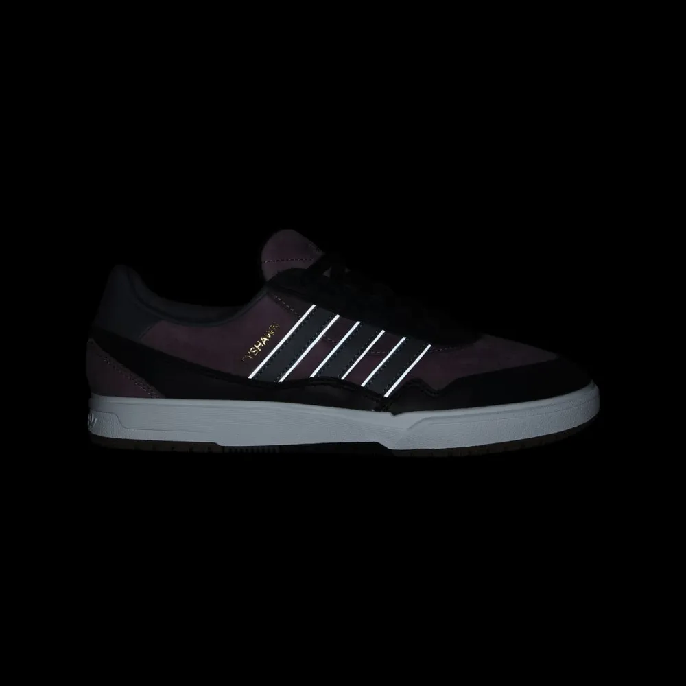 967179_Adidas-Tyshawn-II_FIG-GREY_IF9711_img1
