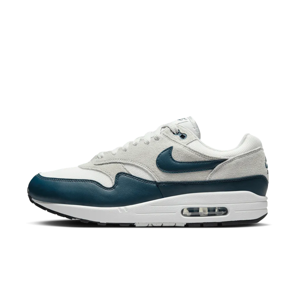 19095F_Nike-Air-Max-1-Essential_ARMORY-NAVY_FZ5808-103_img1