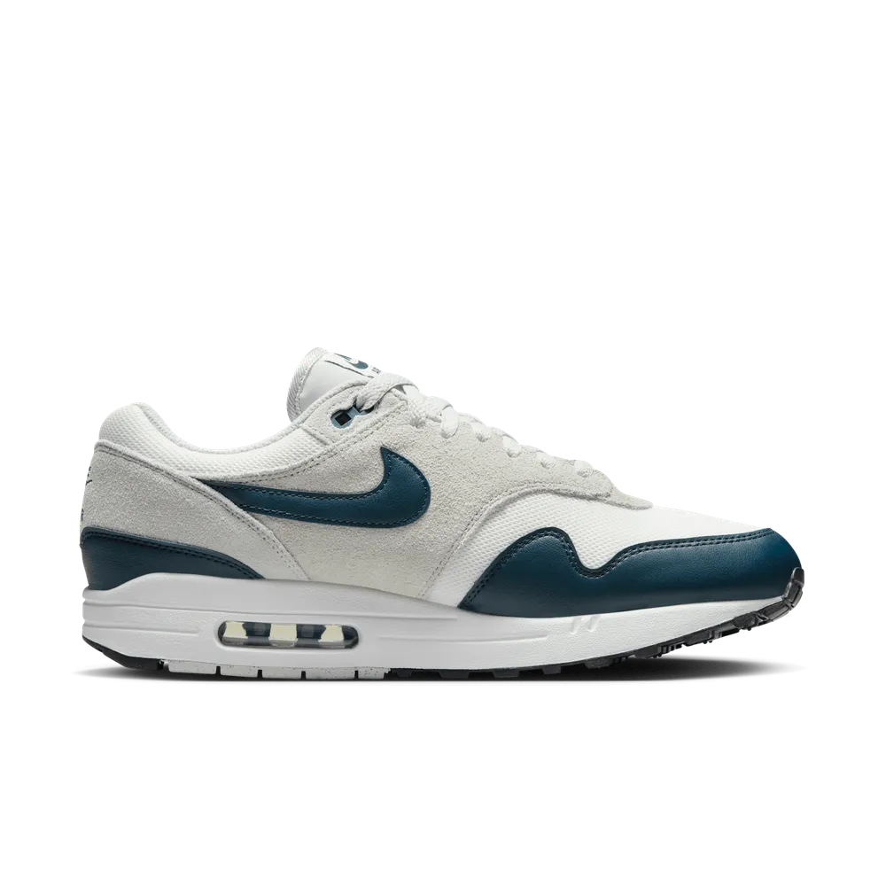 19095F_Nike-Air-Max-1-Essential_ARMORY-NAVY_FZ5808-103_img3
