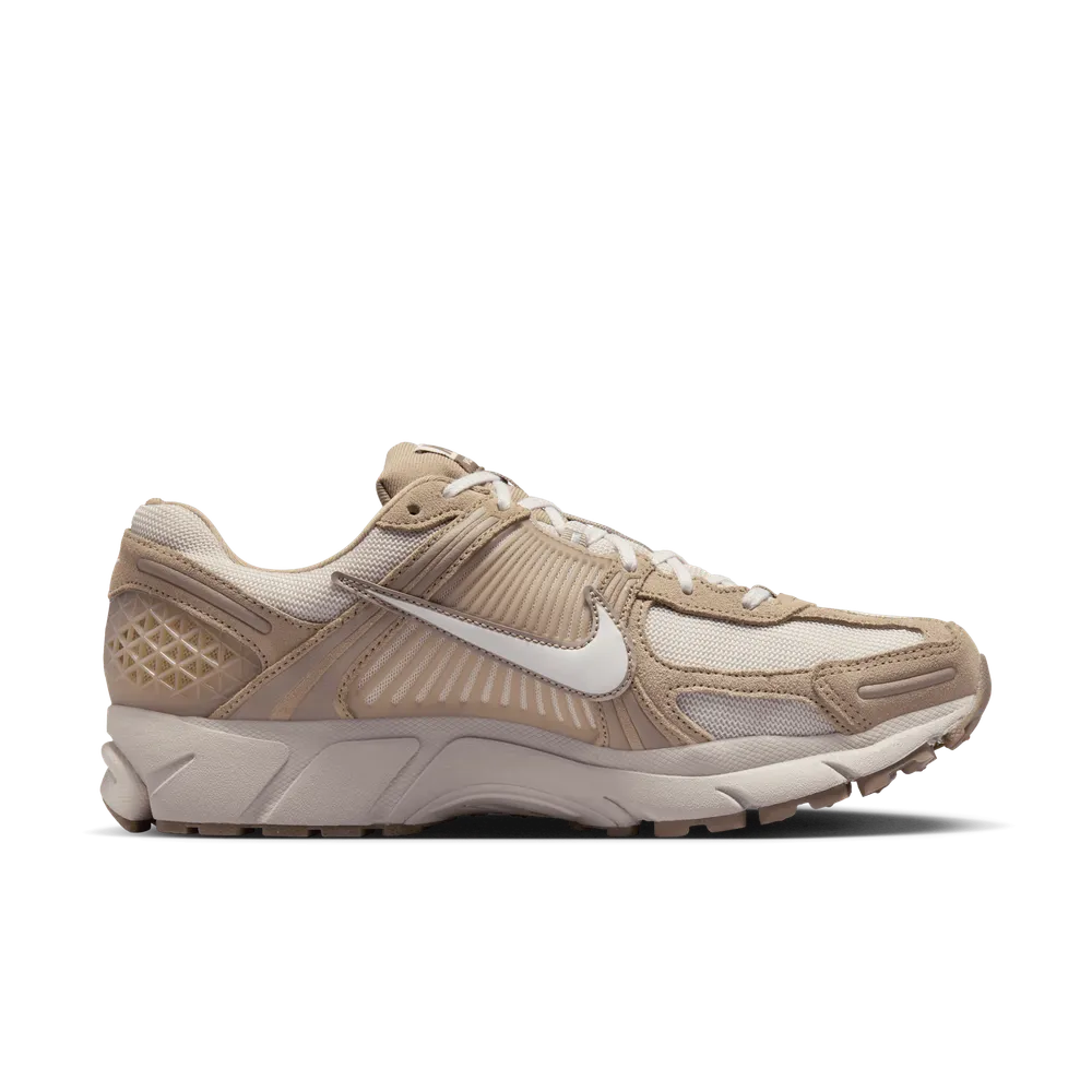 625048_Nike-Zoom-Vomero-5_KHAKI_HV2529-200_img2