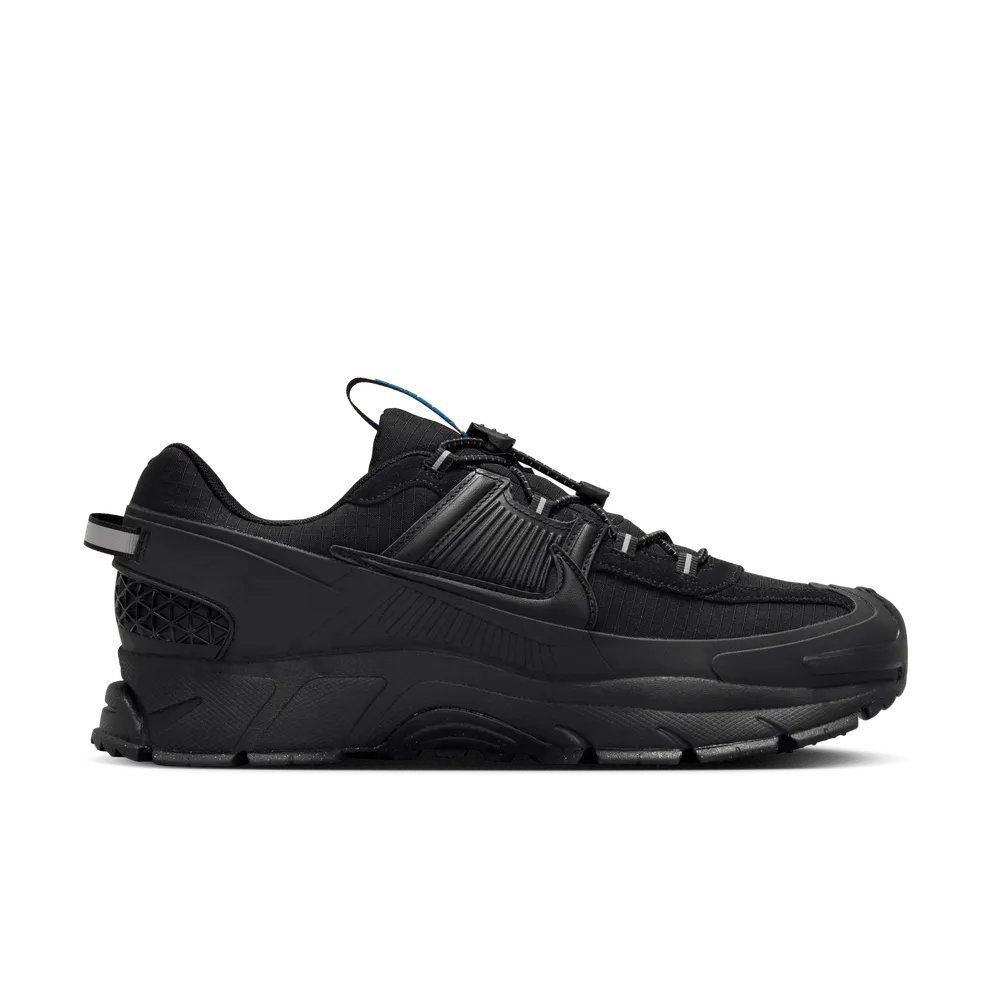 000000_Nike-Zoom-Vomero-Roam_TRIPLE-BLACK_FV2295-002_img2