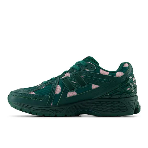 0F342F_New-Balance-1906R_GREEN-POLKA-DOT_M1906RPI_img1