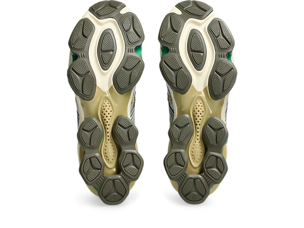 E0C79D_ASICS-Gel-Quantum-Kinetic_KHAKI-BEIGE-PURE-SILVER_1203A270-252_img5