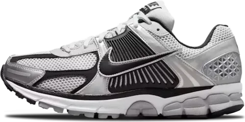 image de Nike Zoom Vomero 5 Metallic Silver Black Fj4151 004