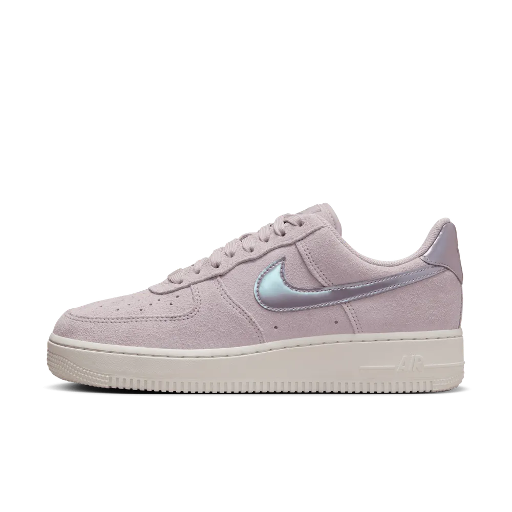 B7A3AB_Nike-Air-Force-1-Low-'07-WMNS_PLATINUM-VIOLET_HJ4401-001_img1