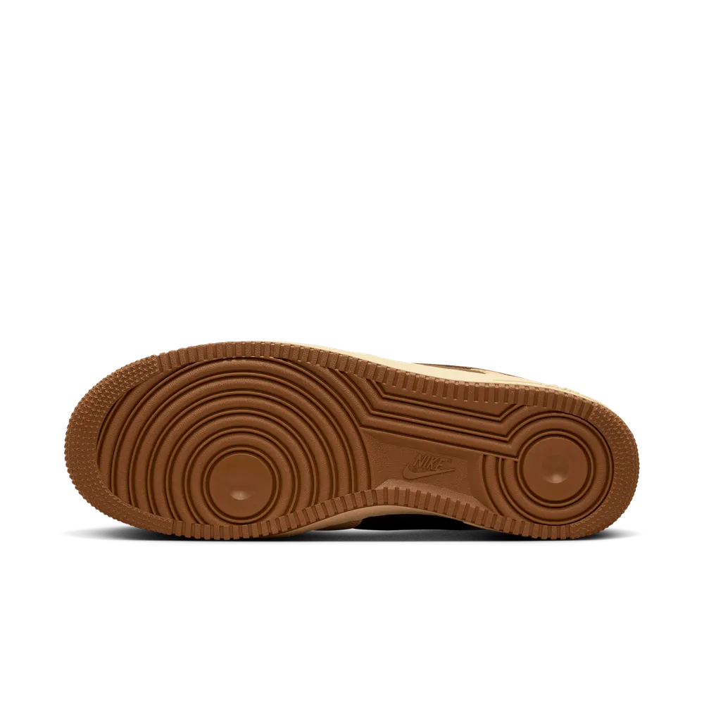 DCC198_Nike-Air-Force-1-Low_LIGHT-BRITISH-TAN_HQ3447-222_img1