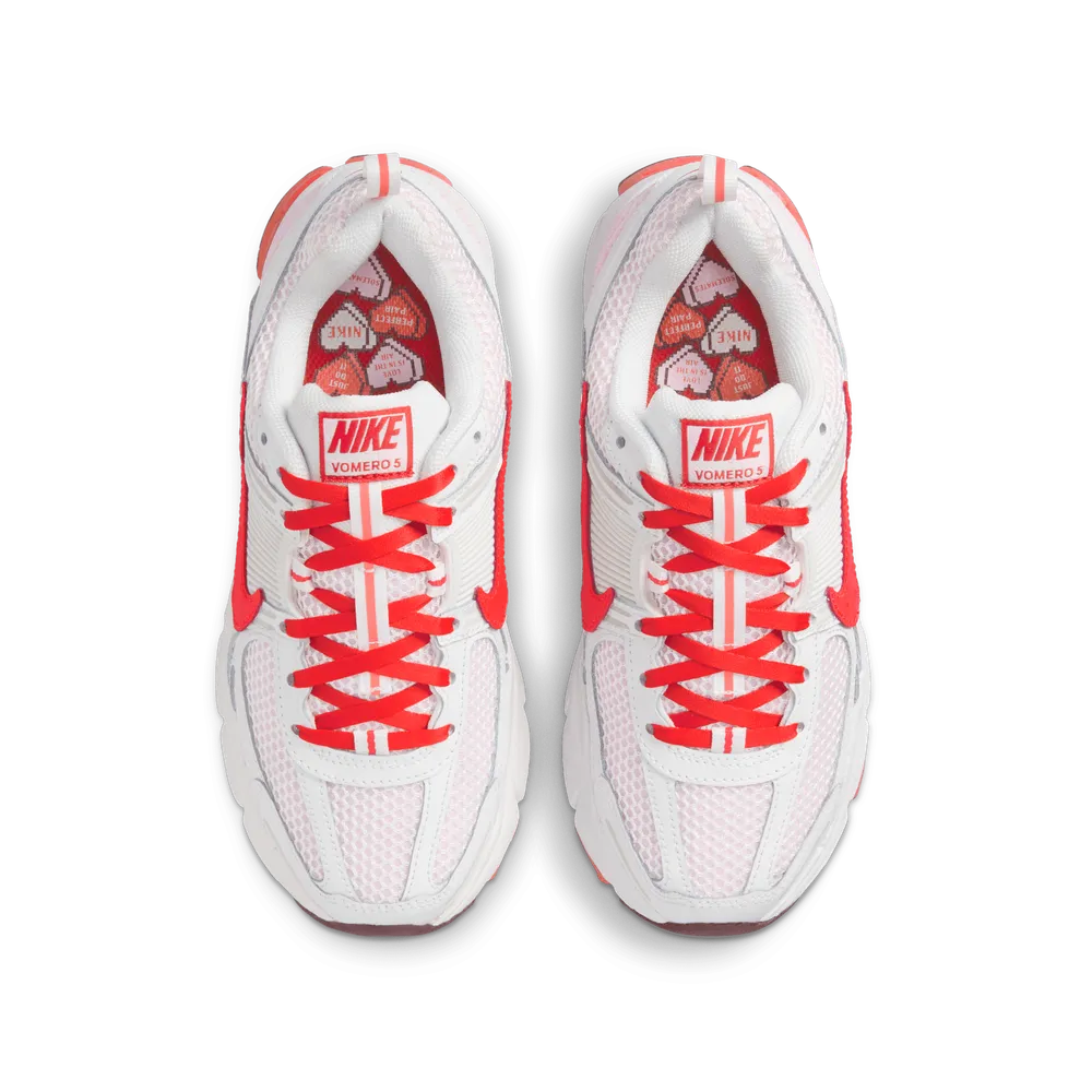 AE1728_Nike-Zoom-Vomero-5-GS_VALENTINE'S-DAY-_HV5171-121_img3