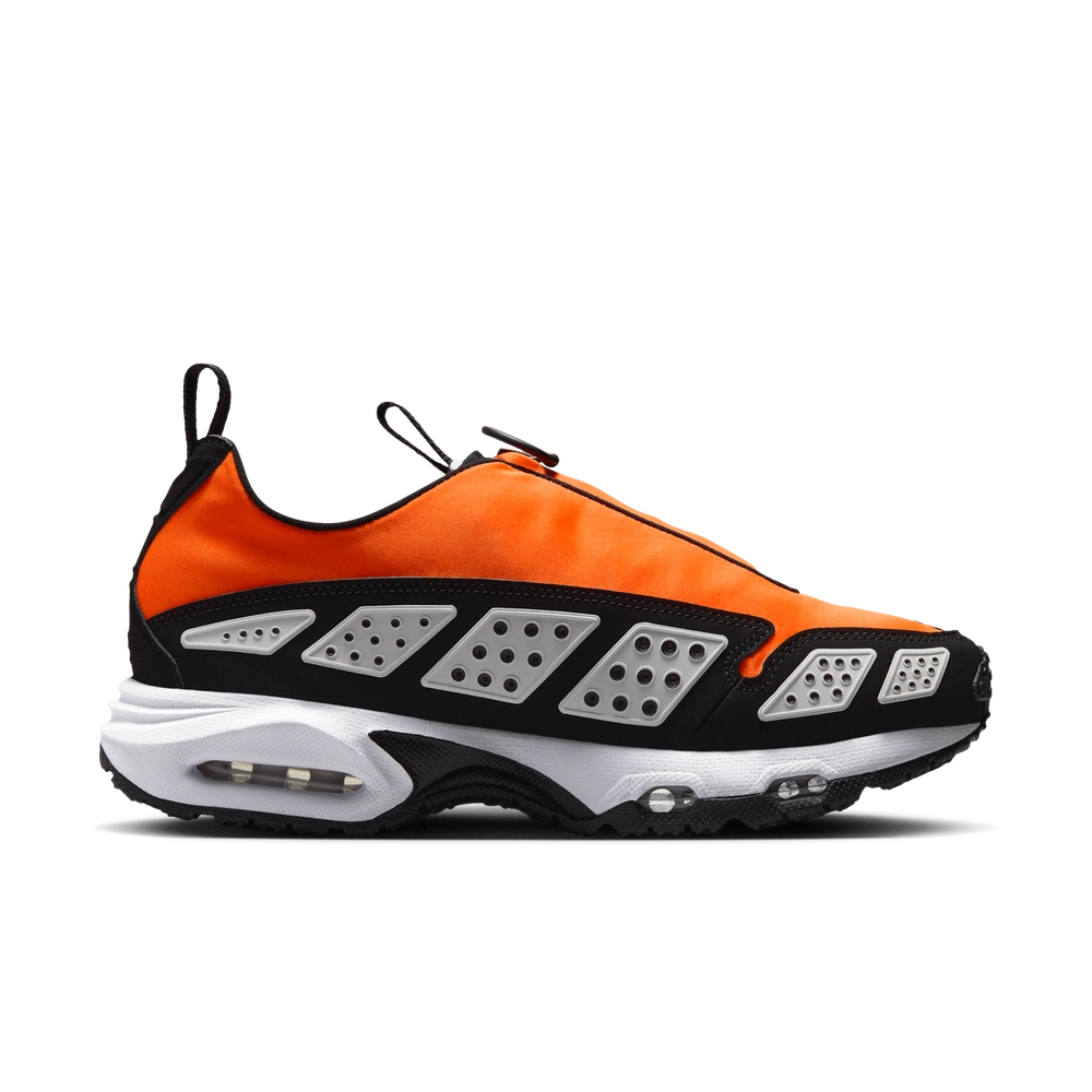 F87519_Nike-Air-Max-SNDR-WMNS_SAFETY-ORANGE_FZ2068-800_img2