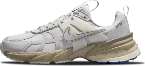 image de Nike Wmns V2k Run Gore Tex Light Bone Fz2622 002
