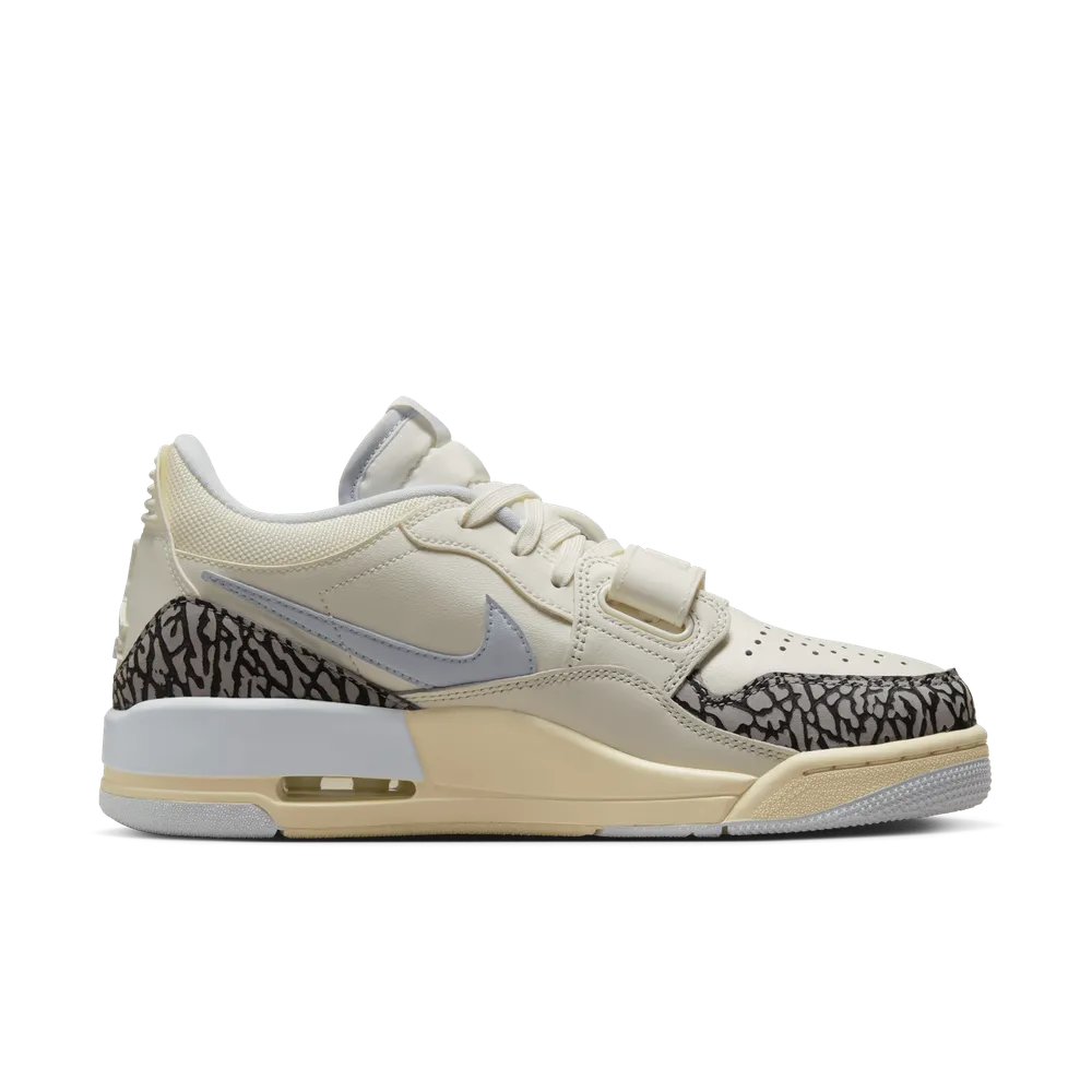 A0A4AE_Air-Jordan-Legacy-312-Low-WMNS_SAIL-CEMENT-GREY_FQ7827-101_img3