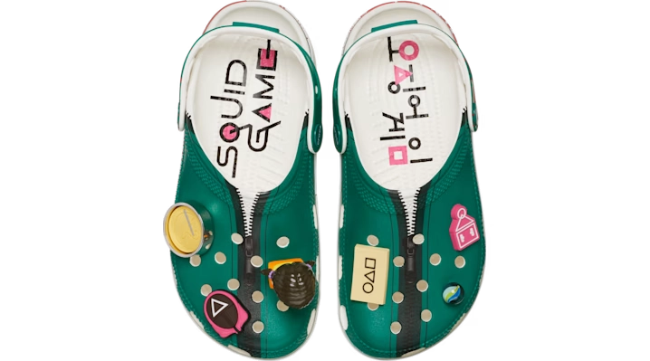 44967F_Squid-Game-x-Crocs-Classic-Clog_GREEN-JUMPSUIT_210224-90H_img0