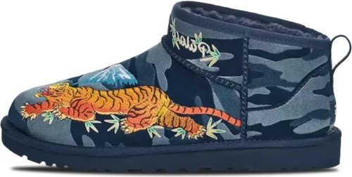 image de Palace Ugg Classic Ultra Mini Boot Navy Camo 1172071 Bcm