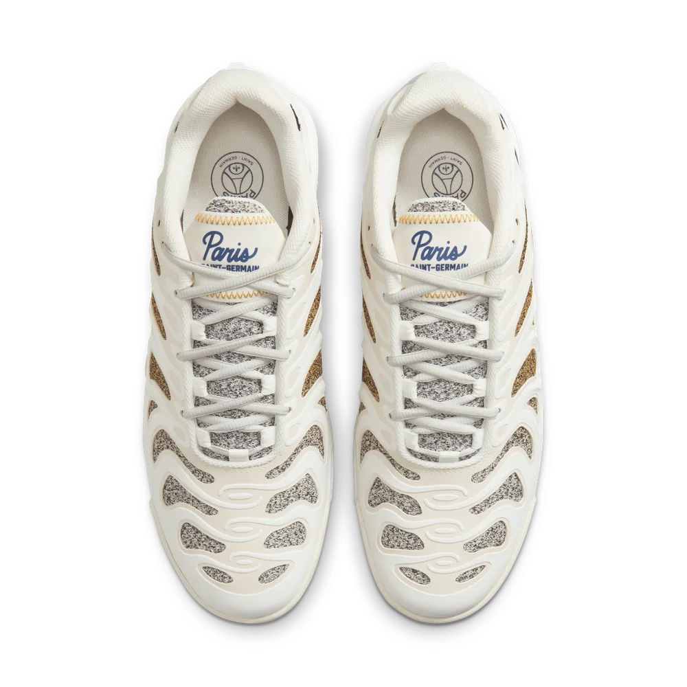 DFD8CC_Paris-Saint-Germain-x-Nike-Air-Max-Plus-Drift_WHEAT-GOLD_FZ4748-100_img3