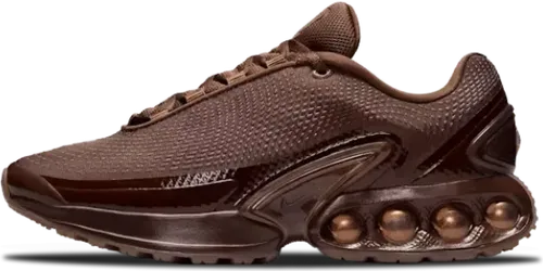 image de Isamaya Ffrench Nike Air Max Dn Wmns Light Chocolate Hq3837 200