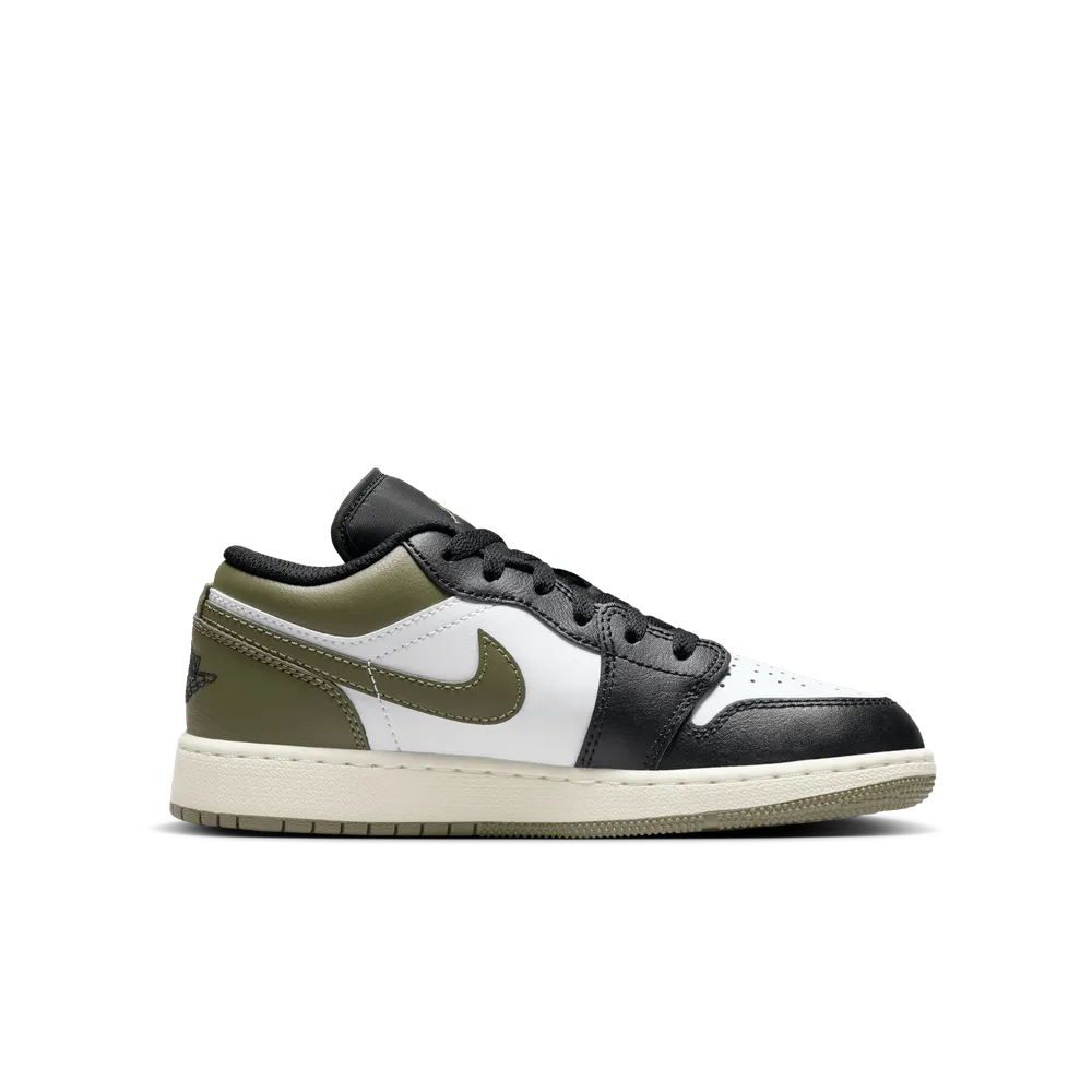 666647_Air-Jordan-1-Low-GS_BLACK-TOE-MEDIUM-OLIVE_553560-092_img2