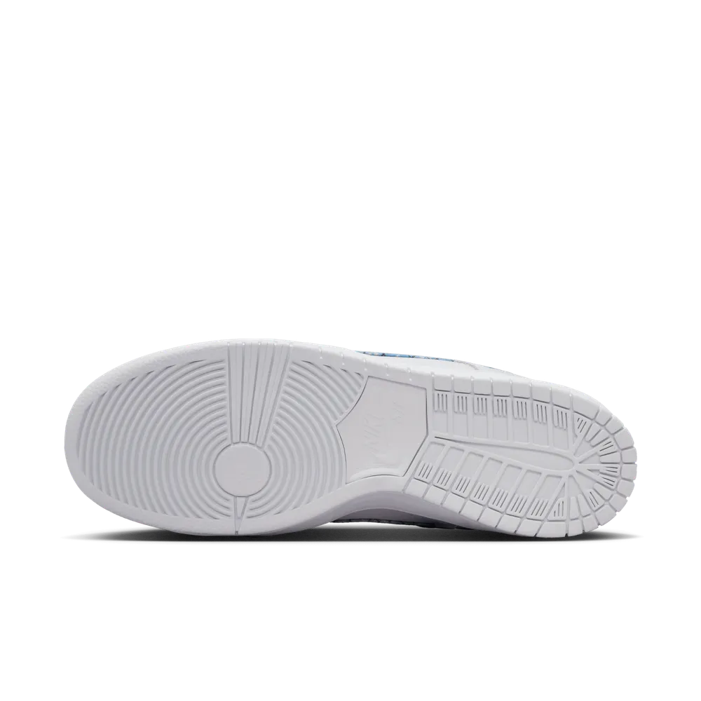 67ACF3_Nicole-Hause-x-Nike-SB-Dunk-Low_VICTORY-OF-THE-PEOPLE_FZ8802-100_img1