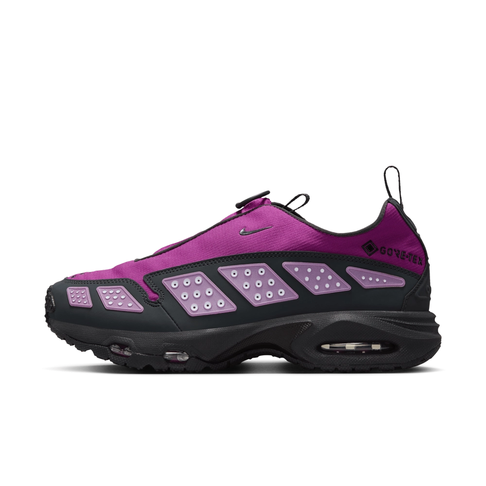 832A6A_Nike-Air-Max-SNDR-Gore-Tex_BOLD-BERRY_FZ4238-500_img0