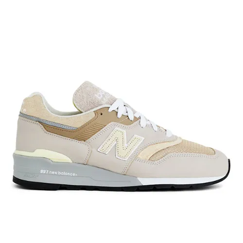 D5C2AB_New-Balance-997-Made-in-USA_MOONROCK-DRIFTWOOD_U997GG_img0