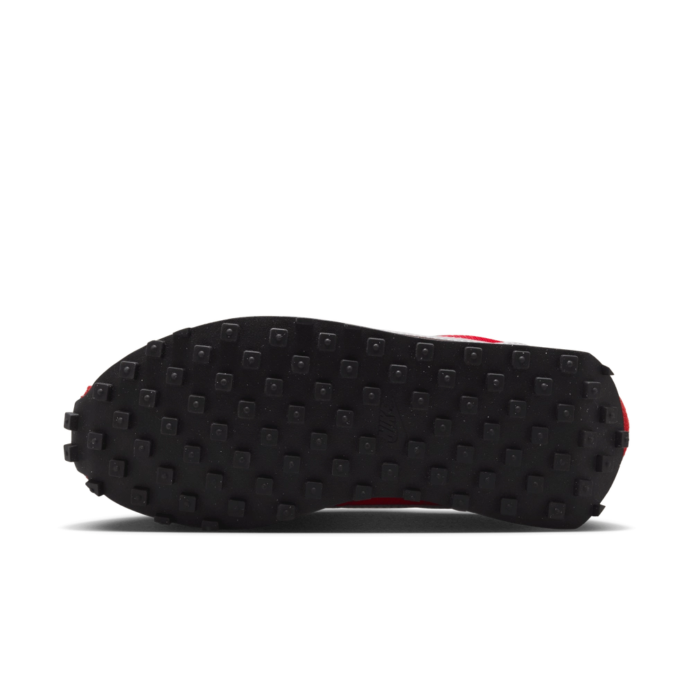 A1090D_Nike-LD-1000-WMNS_UNIVERSITY-RED_HF3227-600_img1