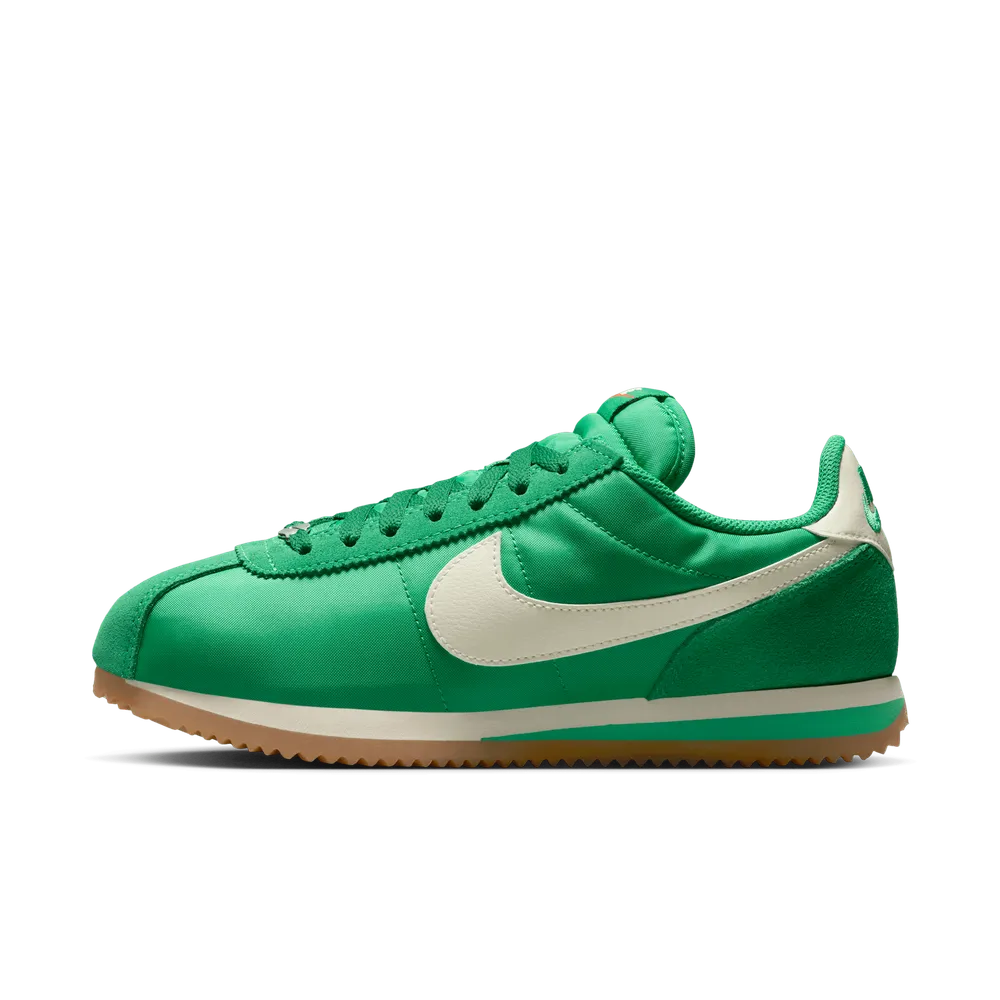 077540_Nike-Cortez-Textile_STADIUM-GREEN_DZ2795-301_img0
