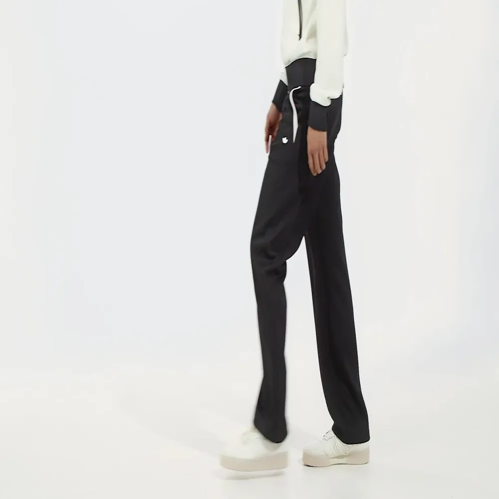 000000_adidas-Premium-Tailored-Pants_BLACK_JD3398_img1