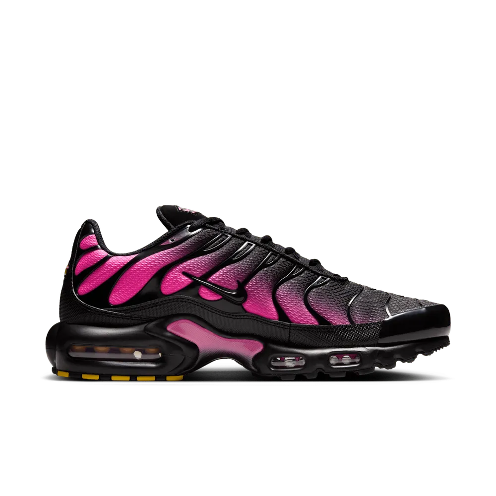 D5247B_Nike-Air-Max-Plus_BLACK-PINK_DM0032-020_img2