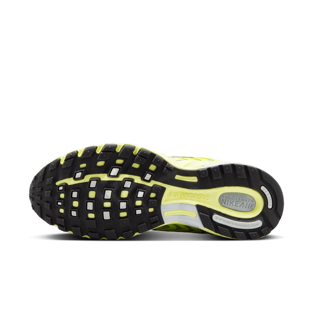 B1D325_Nike-Air-Pegasus-2K5-WMNS_VOLT-METALLIC-SILVER_HQ1675-700_img1