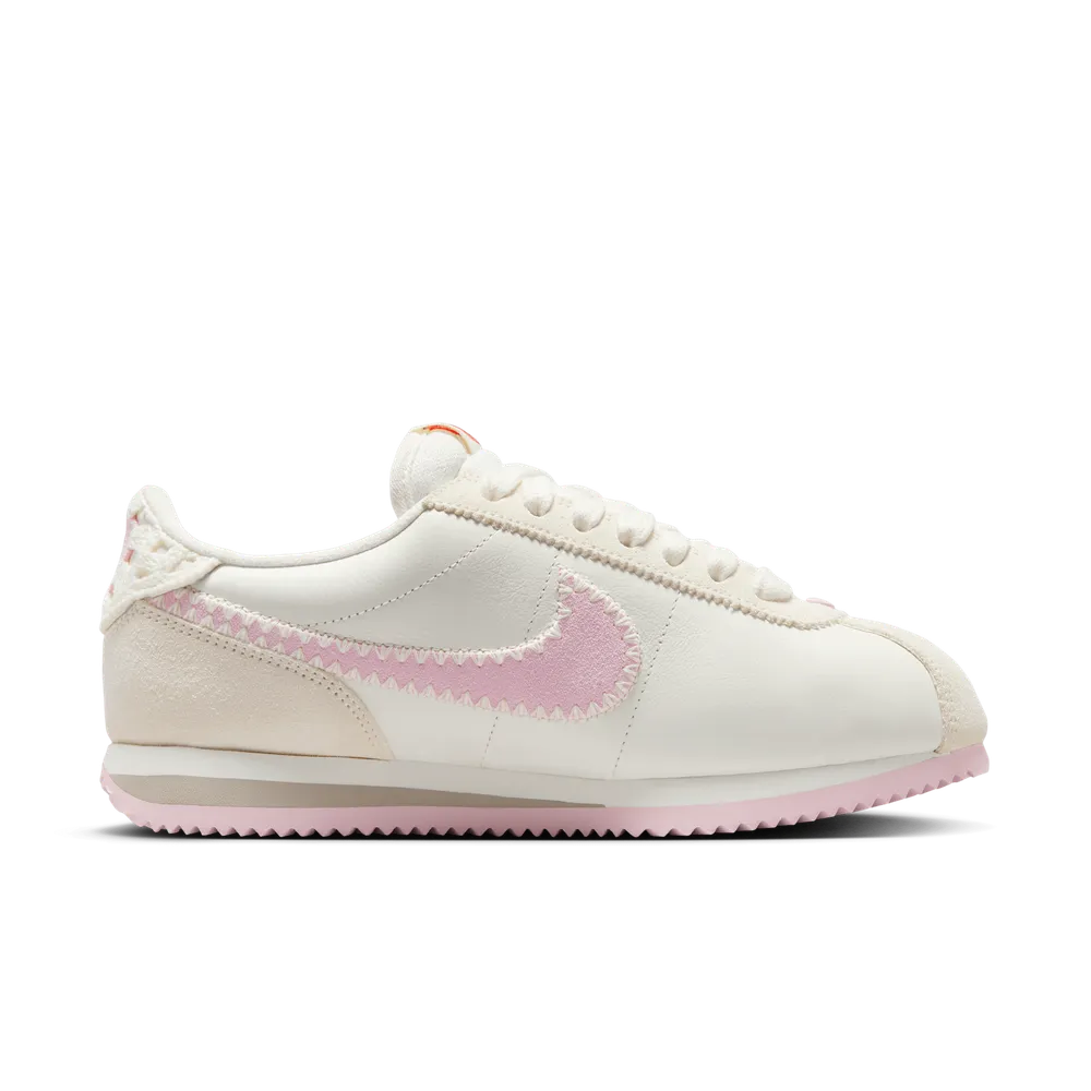 E4C8C6_Nike-Cortez_VALENTINE'S-DAY_HV6012-161_img2