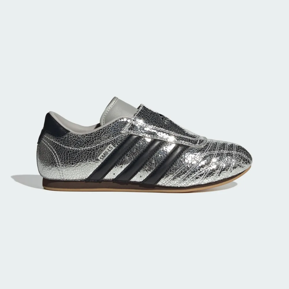 433E42_adidas-Taekwondo-WMNS_SILVER-METALLIC-BLACK_JH9664_img0